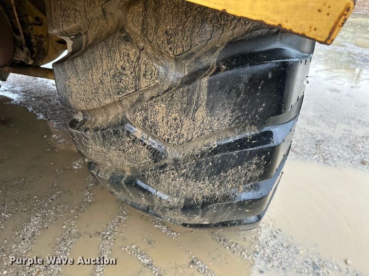 image for item JE9426 1990 Grove RT528C  crane