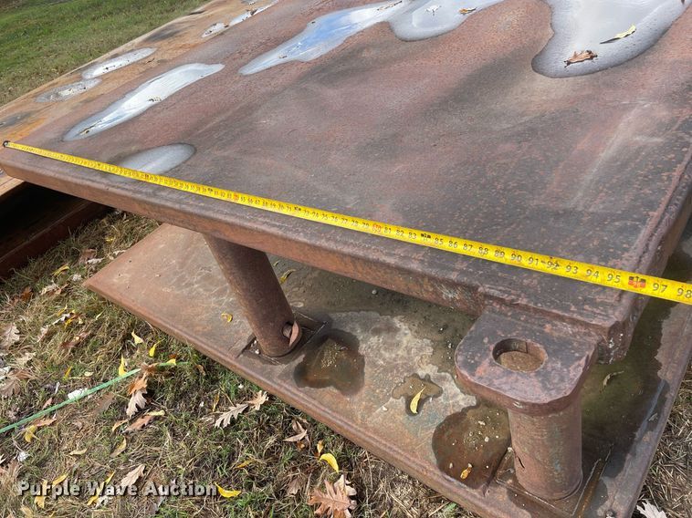 image for item JE9429 (2) trench boxes