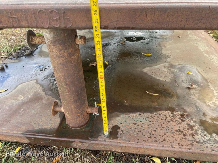 image for item JE9429 (2) trench boxes