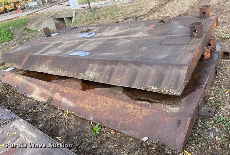 image for item JE9429 (2) trench boxes