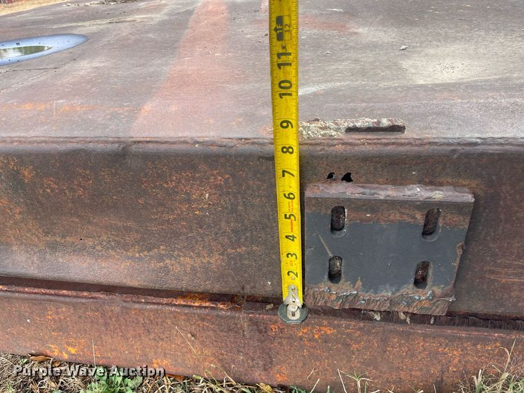 image for item JE9429 (2) trench boxes