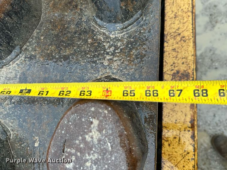 image for item JE9431 1996 Caterpillar CP-433C  single drum vibratory roller