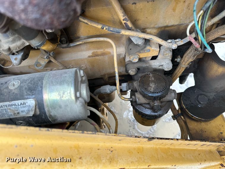 image for item JE9431 1996 Caterpillar CP-433C  single drum vibratory roller