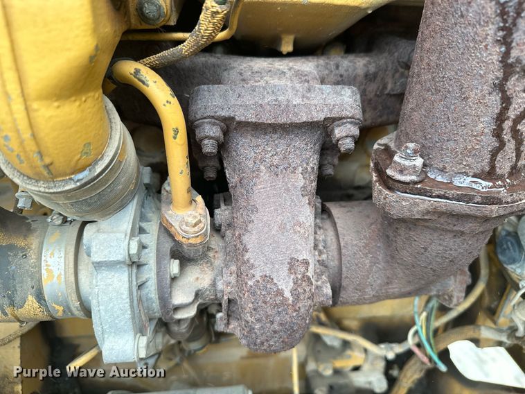 image for item JE9431 1996 Caterpillar CP-433C  single drum vibratory roller