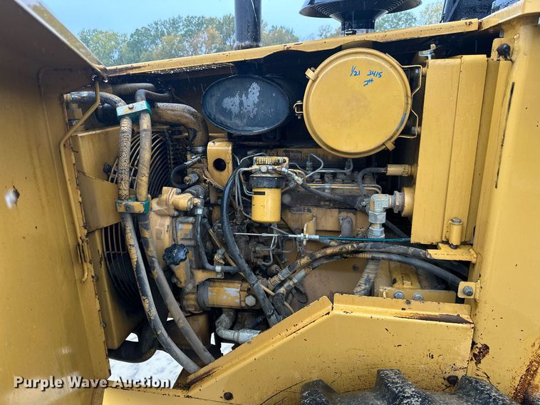 image for item JE9431 1996 Caterpillar CP-433C  single drum vibratory roller