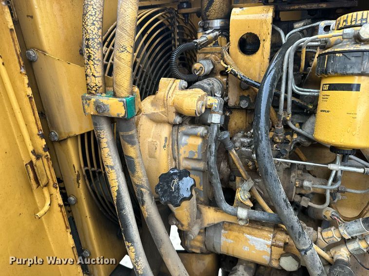 image for item JE9431 1996 Caterpillar CP-433C  single drum vibratory roller