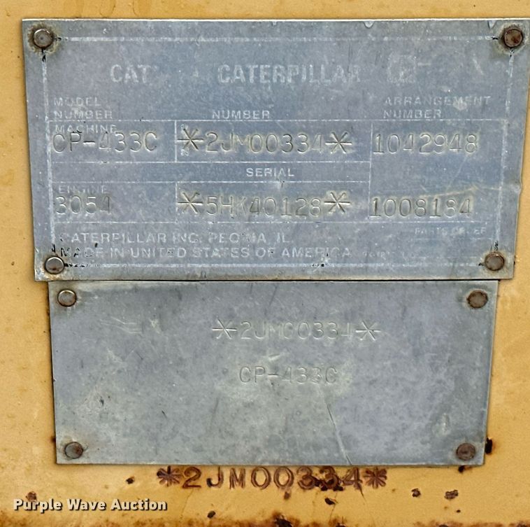 image for item JE9431 1996 Caterpillar CP-433C  single drum vibratory roller