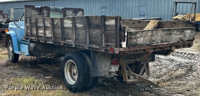 image for item JE9437 1979 Chevrolet C60  flatbed truck