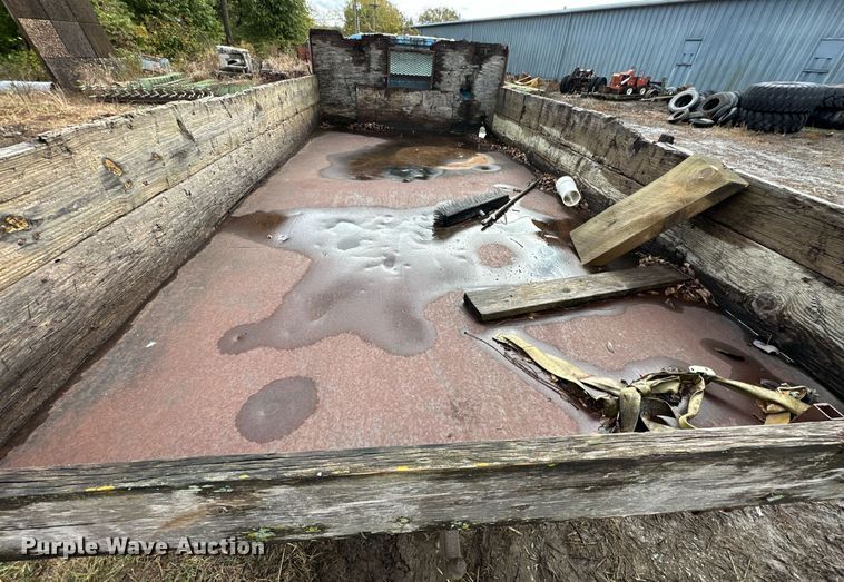 image for item JE9437 1979 Chevrolet C60  flatbed truck