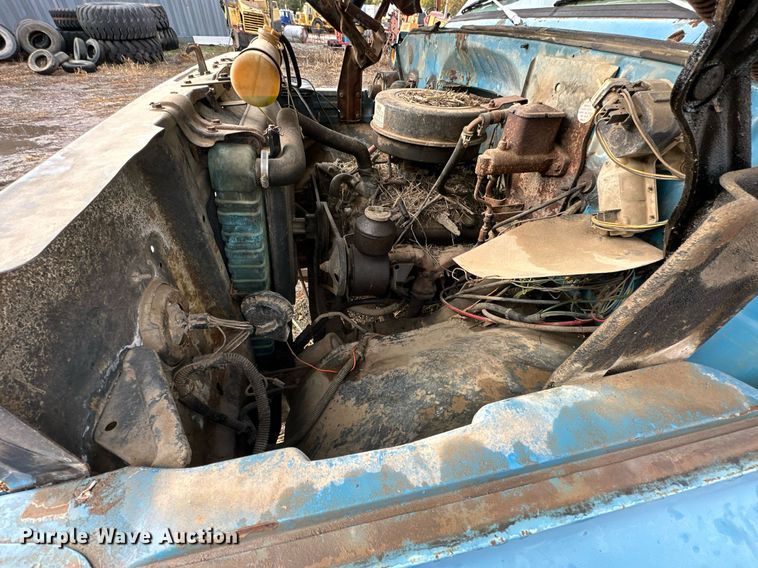 image for item JE9437 1979 Chevrolet C60  flatbed truck