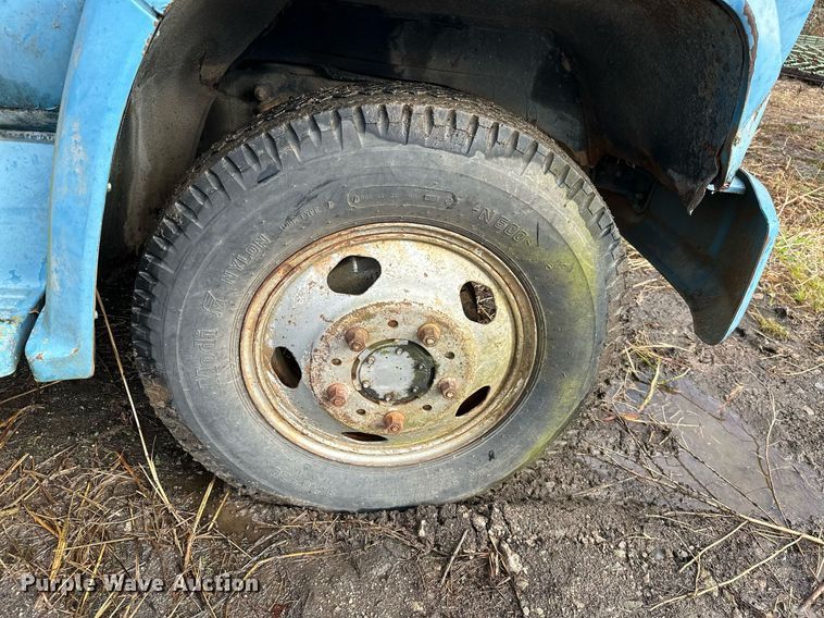 image for item JE9437 1979 Chevrolet C60  flatbed truck