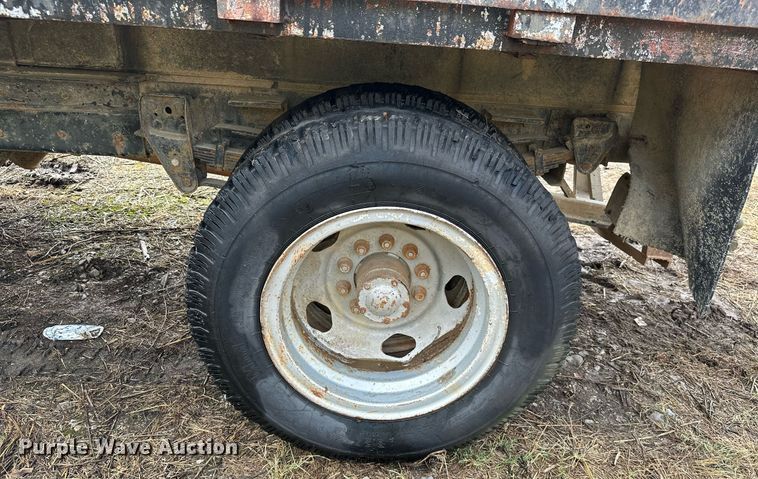 image for item JE9437 1979 Chevrolet C60  flatbed truck