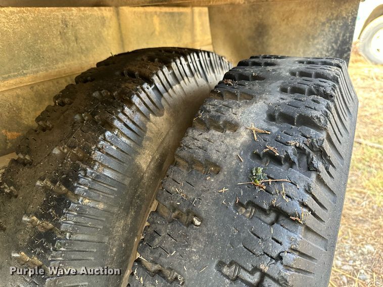 image for item JE9437 1979 Chevrolet C60  flatbed truck