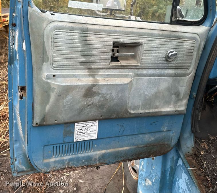 image for item JE9438 1980 Chevrolet C60  flatbed truck