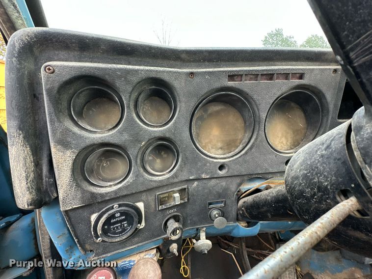 image for item JE9438 1980 Chevrolet C60  flatbed truck