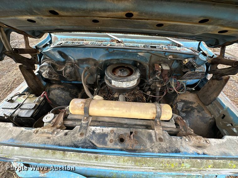 image for item JE9438 1980 Chevrolet C60  flatbed truck