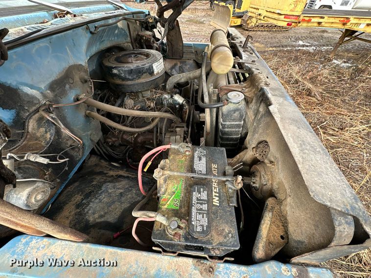 image for item JE9438 1980 Chevrolet C60  flatbed truck