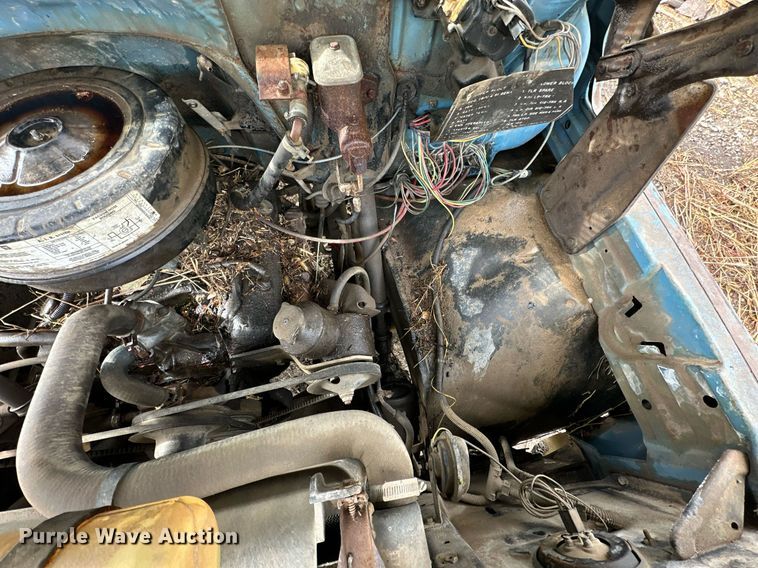 image for item JE9438 1980 Chevrolet C60  flatbed truck