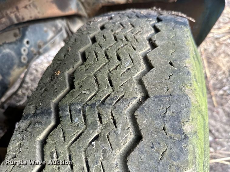 image for item JE9438 1980 Chevrolet C60  flatbed truck