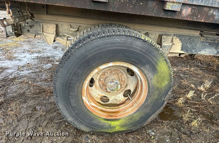 image for item JE9438 1980 Chevrolet C60  flatbed truck