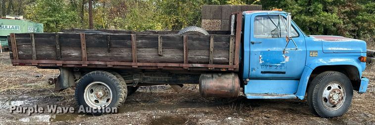 image for item JE9439 1979 Chevrolet C60  flatbed truck