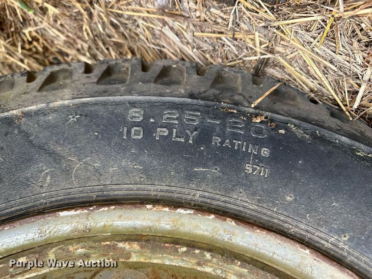 image for item JE9439 1979 Chevrolet C60  flatbed truck