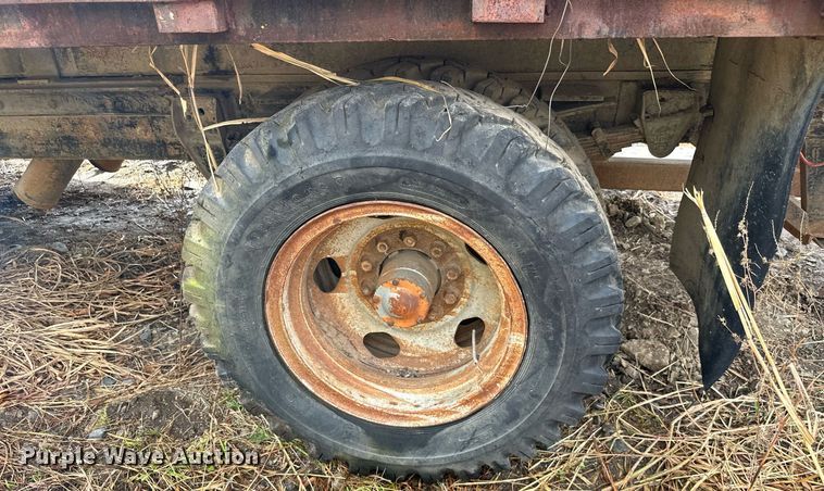 image for item JE9439 1979 Chevrolet C60  flatbed truck