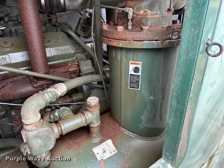 image for item JE9443 Sullair 750-DPO  air compressor