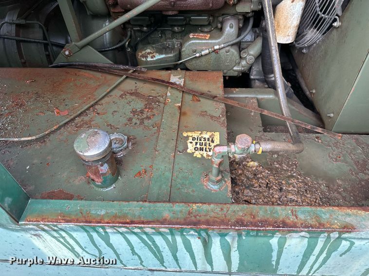 image for item JE9443 Sullair 750-DPO  air compressor