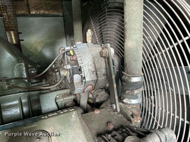 image for item JE9443 Sullair 750-DPO  air compressor