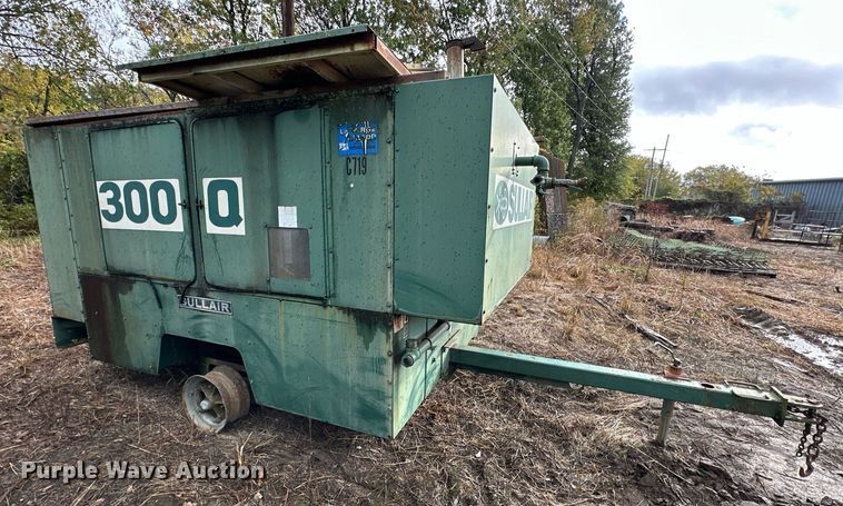 image for item JE9444 Sullair 300Q  air compressor