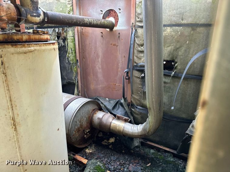 image for item JE9444 Sullair 300Q  air compressor