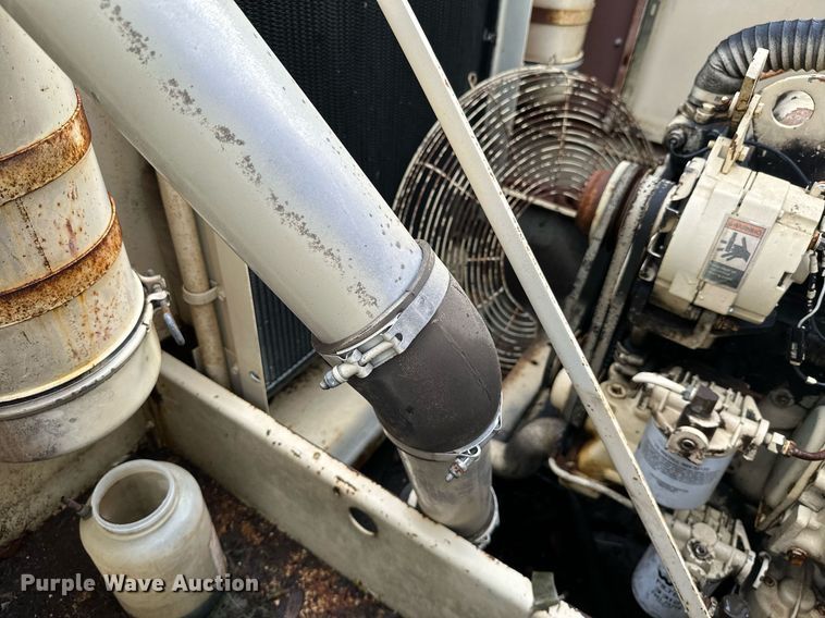 image for item JE9444 Sullair 300Q  air compressor