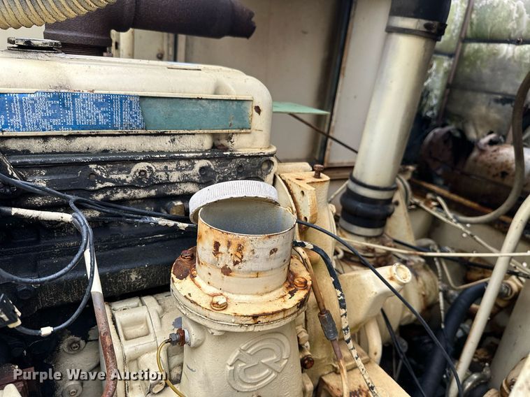 image for item JE9444 Sullair 300Q  air compressor