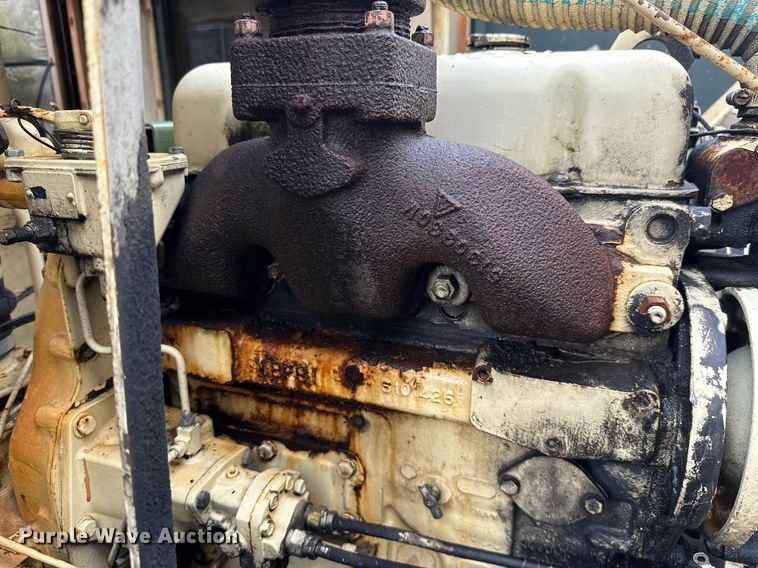 image for item JE9444 Sullair 300Q  air compressor