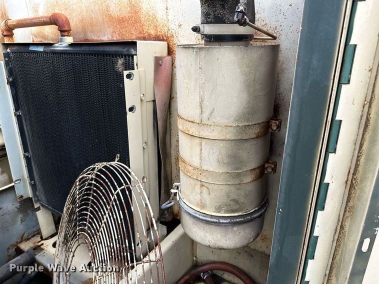 image for item JE9444 Sullair 300Q  air compressor