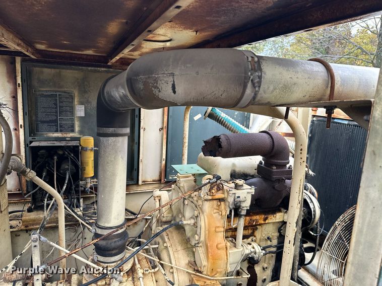 image for item JE9444 Sullair 300Q  air compressor