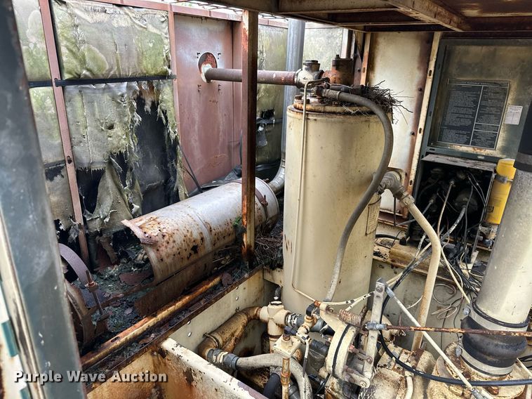 image for item JE9444 Sullair 300Q  air compressor