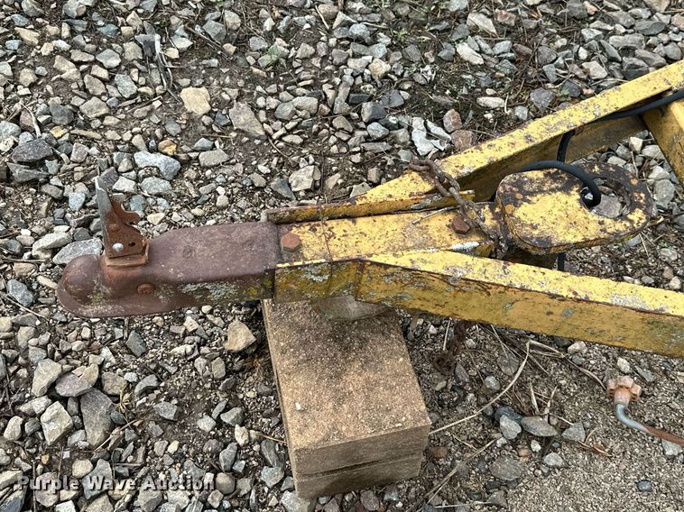 image for item JE9445 (3) Albert Equipment light plants