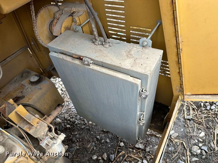 image for item JE9445 (3) Albert Equipment light plants