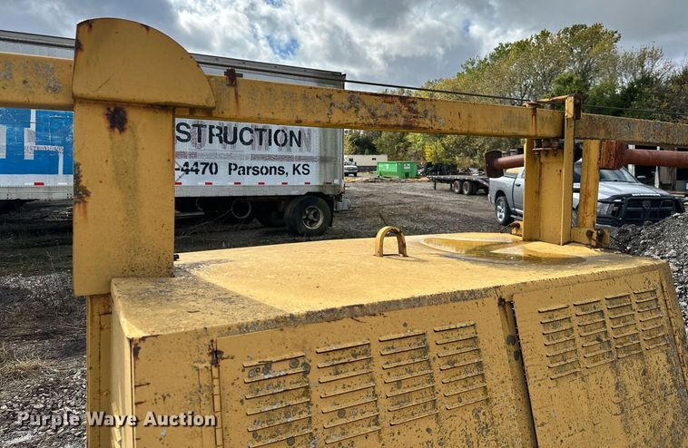 image for item JE9445 (3) Albert Equipment light plants