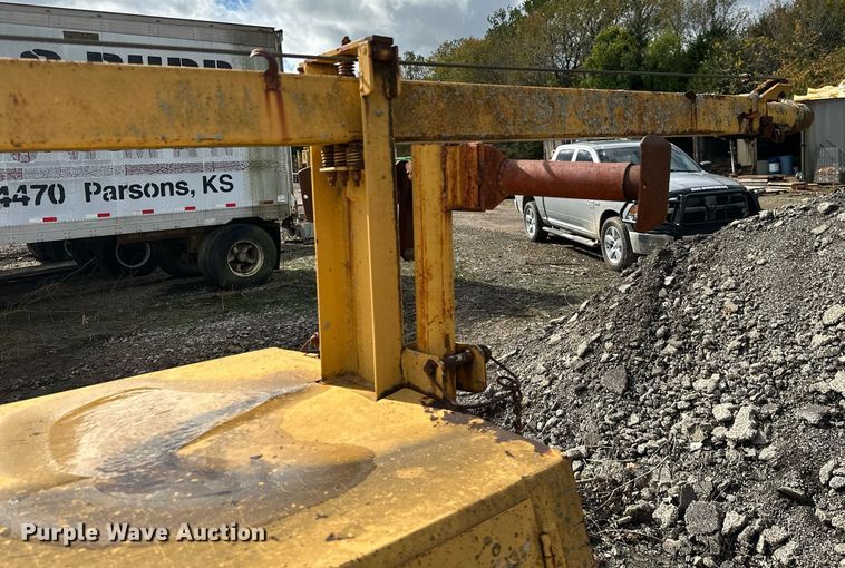 image for item JE9445 (3) Albert Equipment light plants