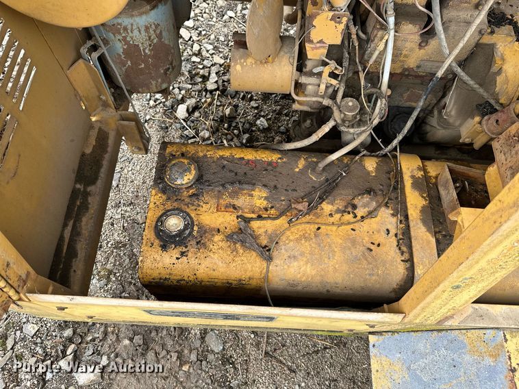 image for item JE9445 (3) Albert Equipment light plants