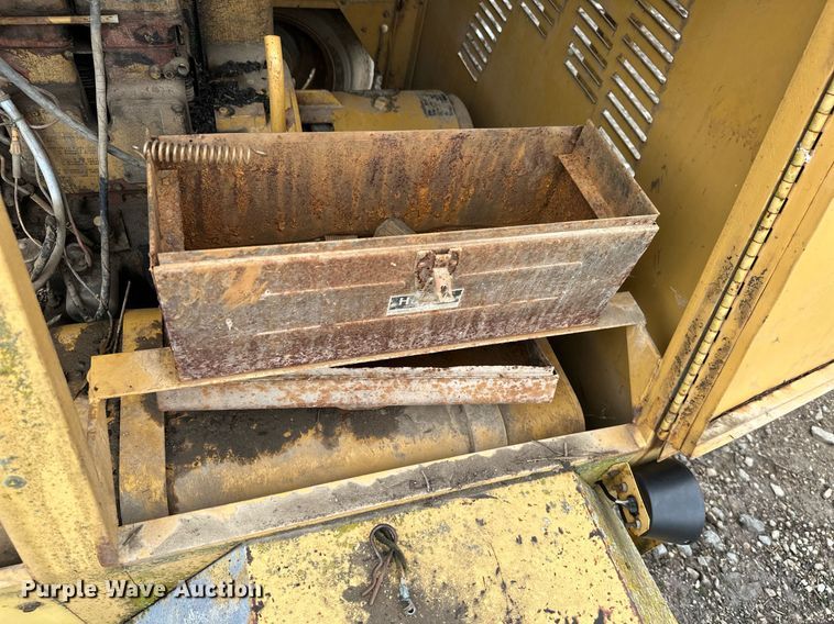 image for item JE9445 (3) Albert Equipment light plants