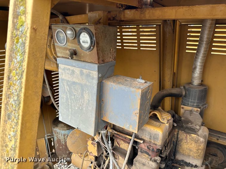 image for item JE9445 (3) Albert Equipment light plants