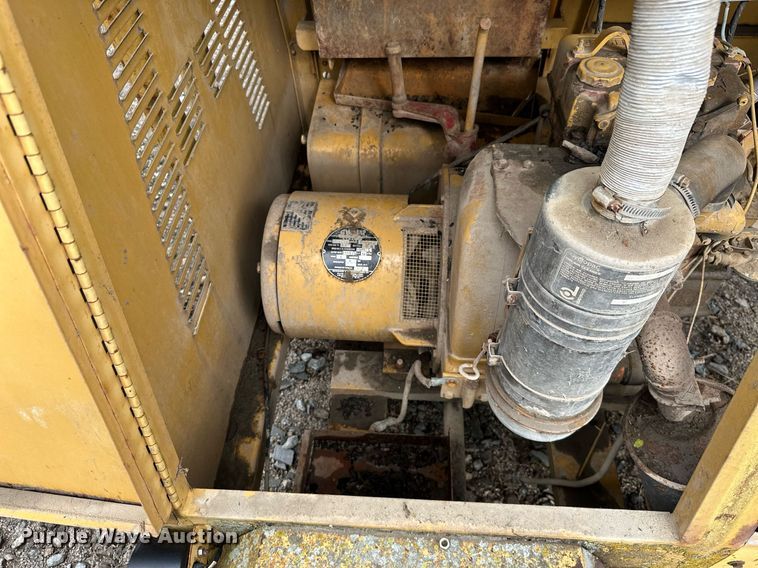 image for item JE9445 (3) Albert Equipment light plants