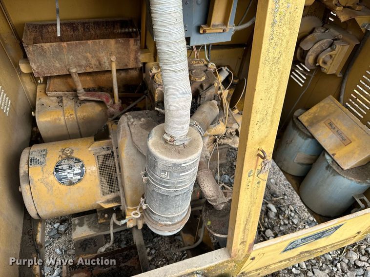 image for item JE9445 (3) Albert Equipment light plants