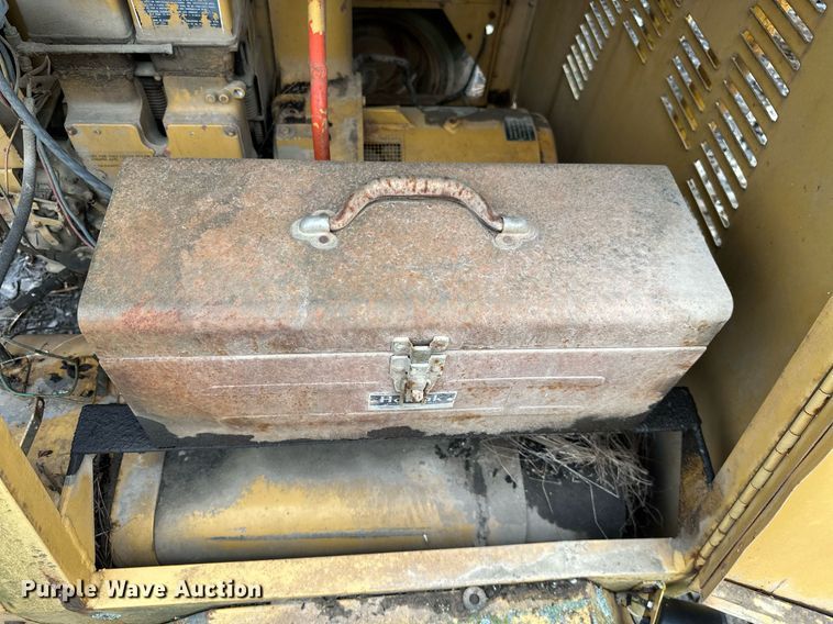 image for item JE9445 (3) Albert Equipment light plants