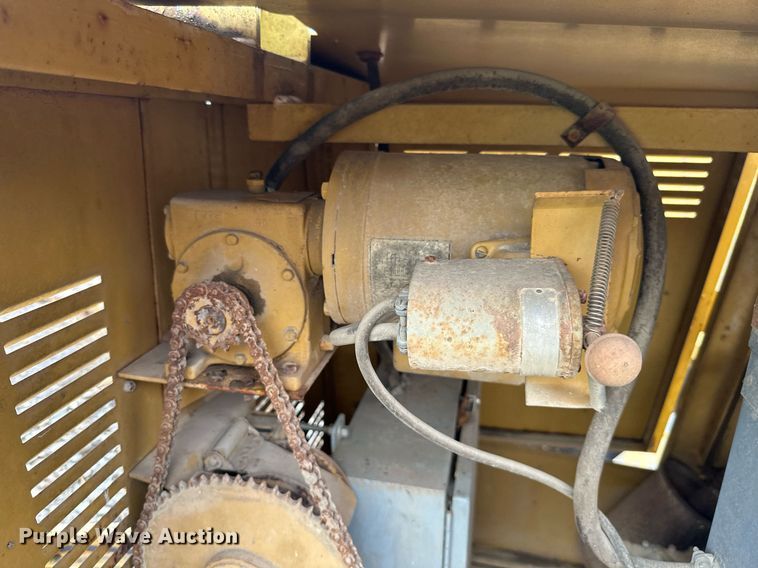 image for item JE9445 (3) Albert Equipment light plants