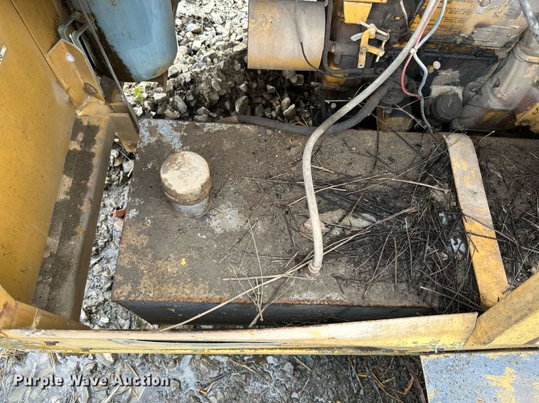 image for item JE9445 (3) Albert Equipment light plants